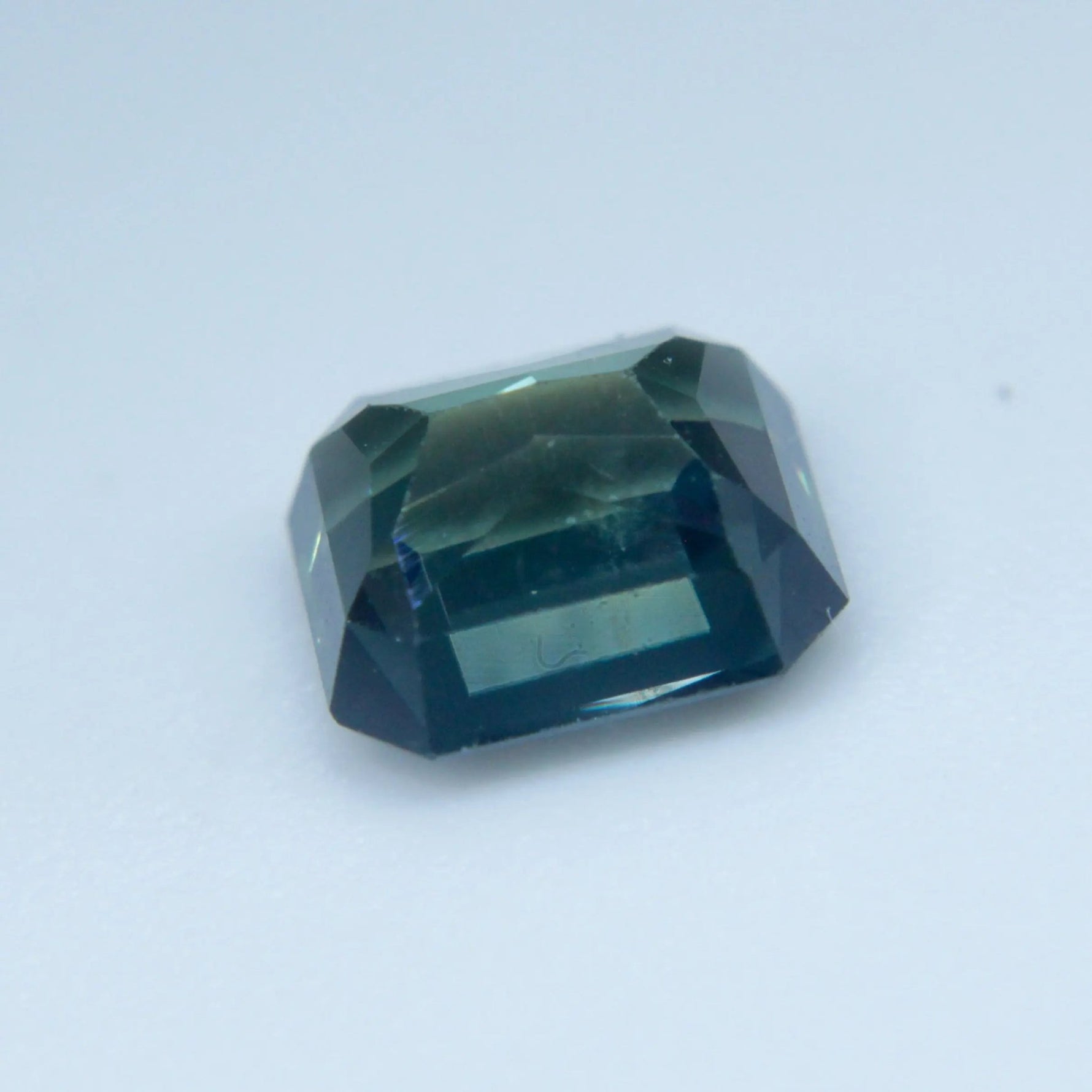 Natural Greyish Green Sapphire - Sapphirepal