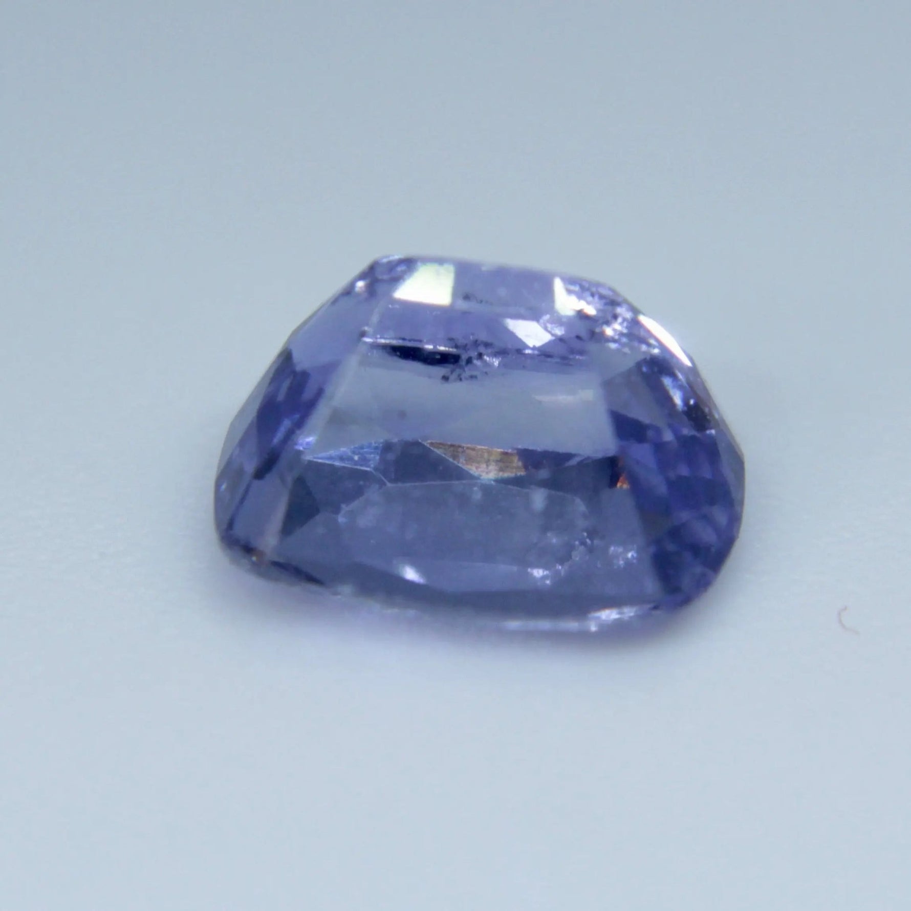 Natural Lavender Sapphire - Sapphirepal