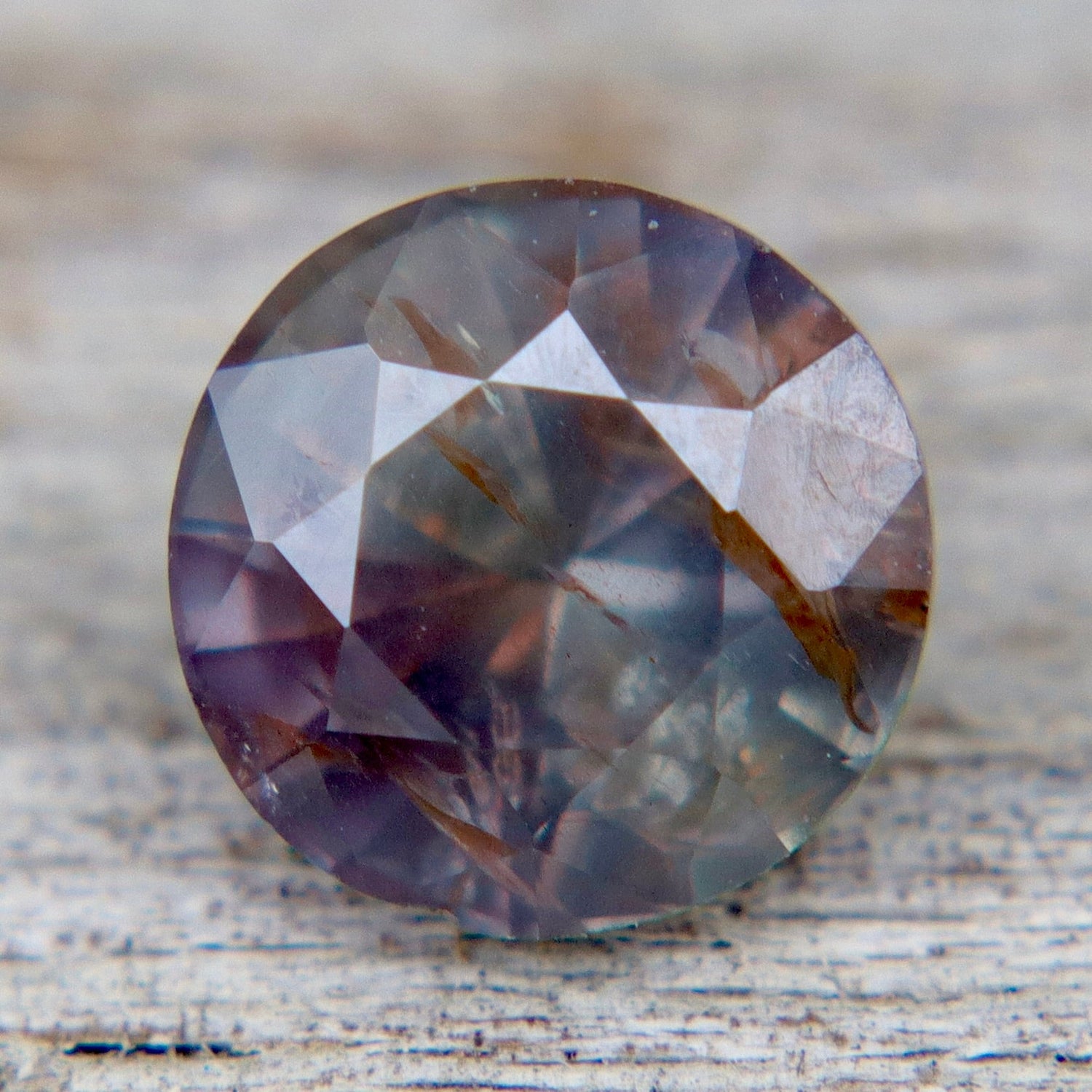Natural Mixed - Color Sapphire — 1.86ct Round (Ceylon, Unheated & Untreated) - Sapphirepal
