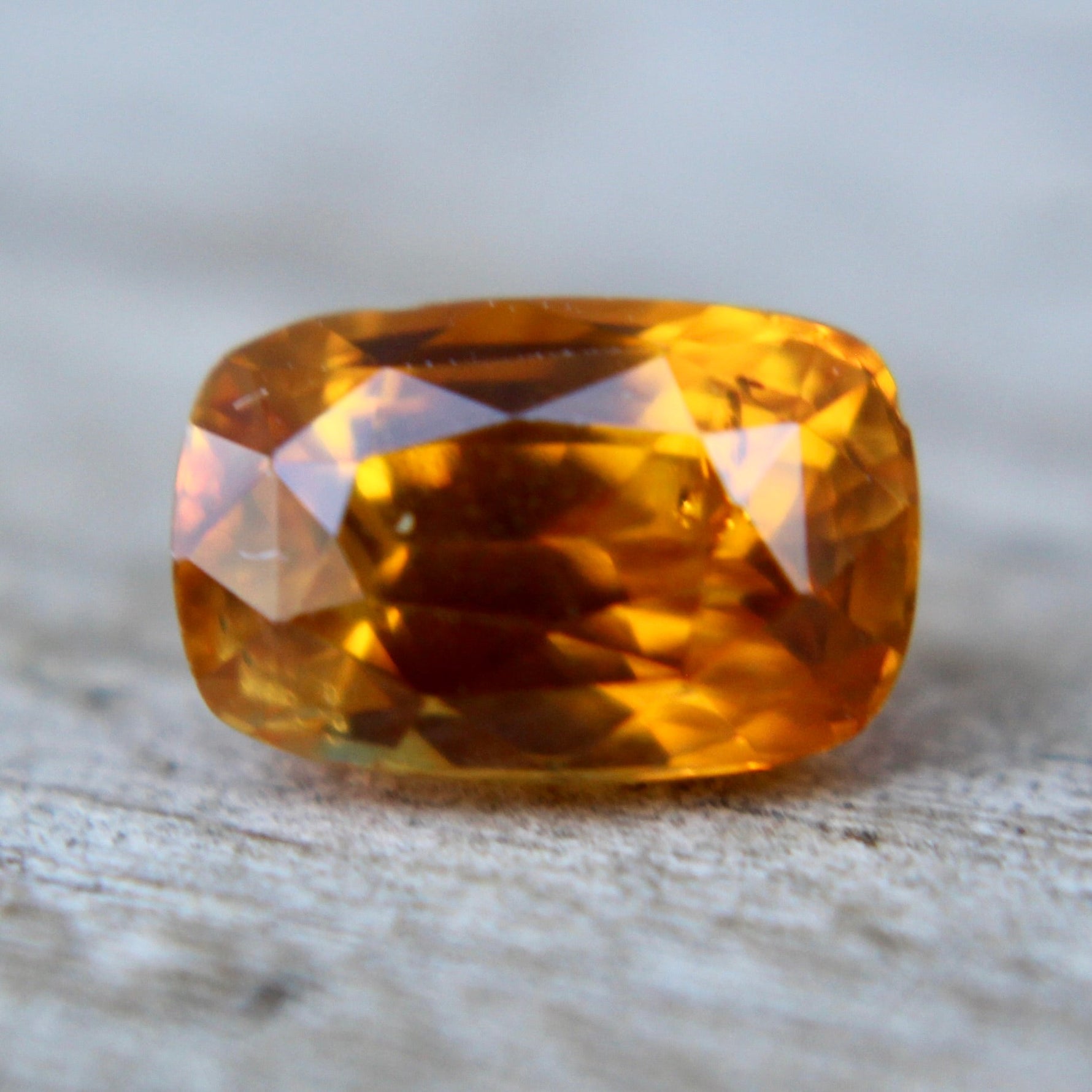 Natural Orange Sapphire - Sapphirepal