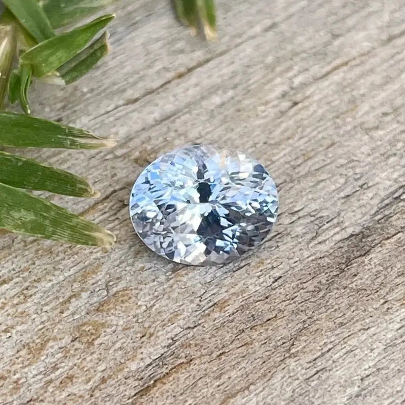 Natural Pale Blue Sapphire - Sapphirepal