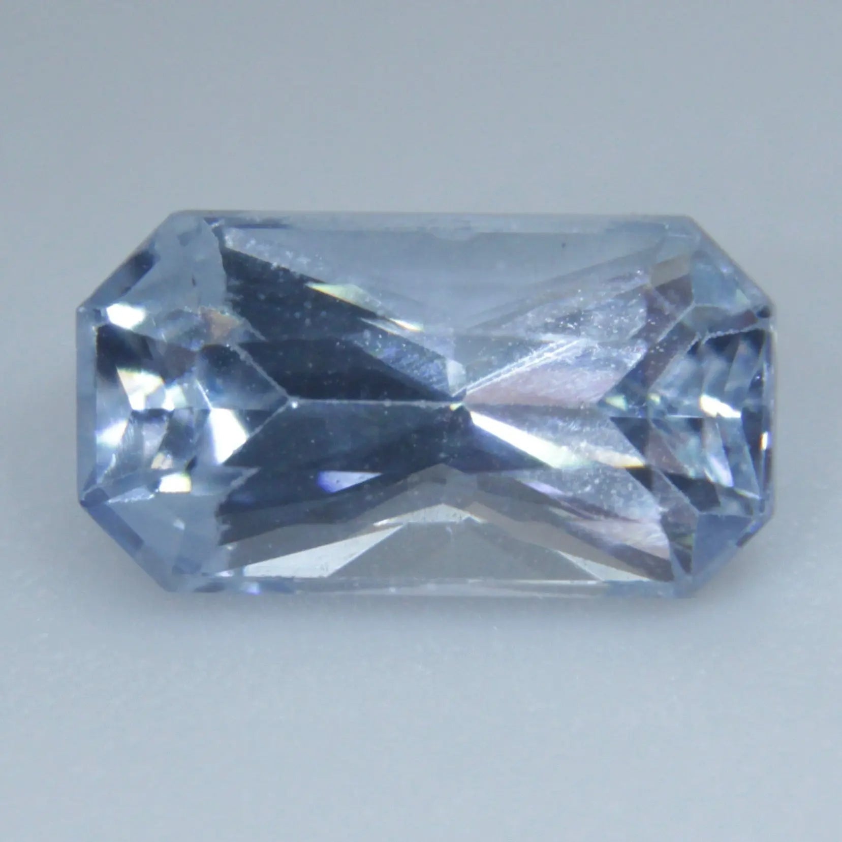 Natural Pale Blue Sapphire - Sapphirepal