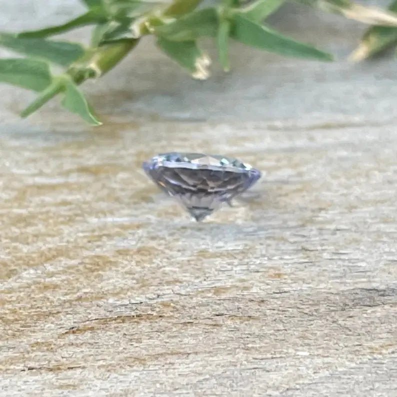 Natural Pale Blue Sapphire - Sapphirepal