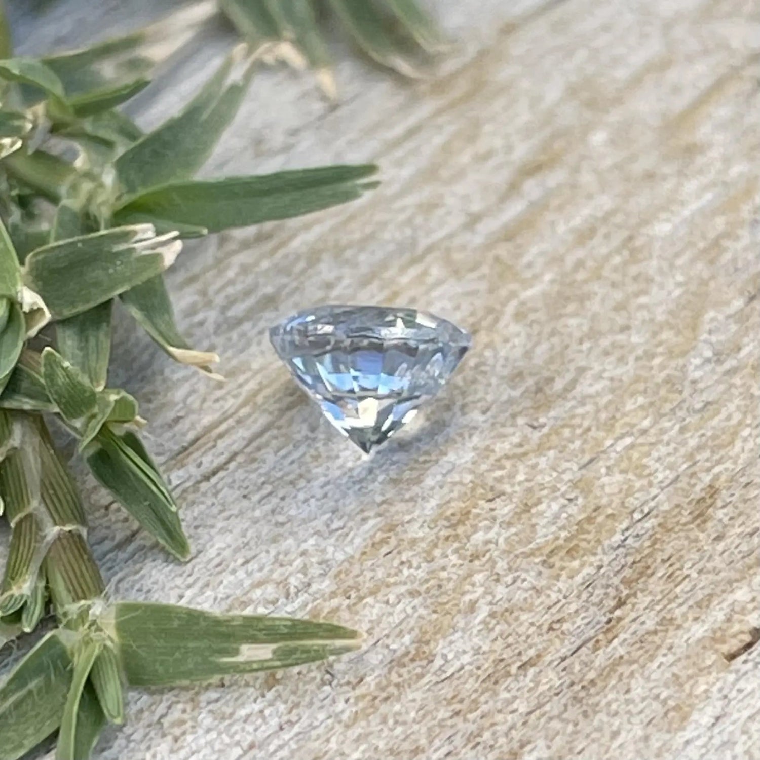 Natural Pale Blue Sapphire - Sapphirepal