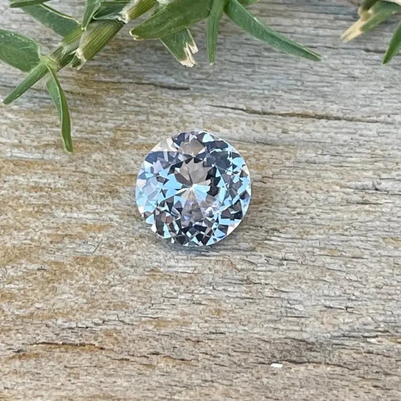 Natural Pale Blue Sapphire - Sapphirepal