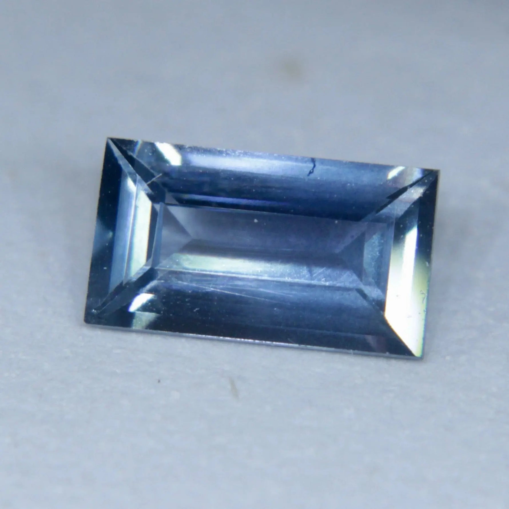 Natural Pale Blue Sapphire - Sapphirepal