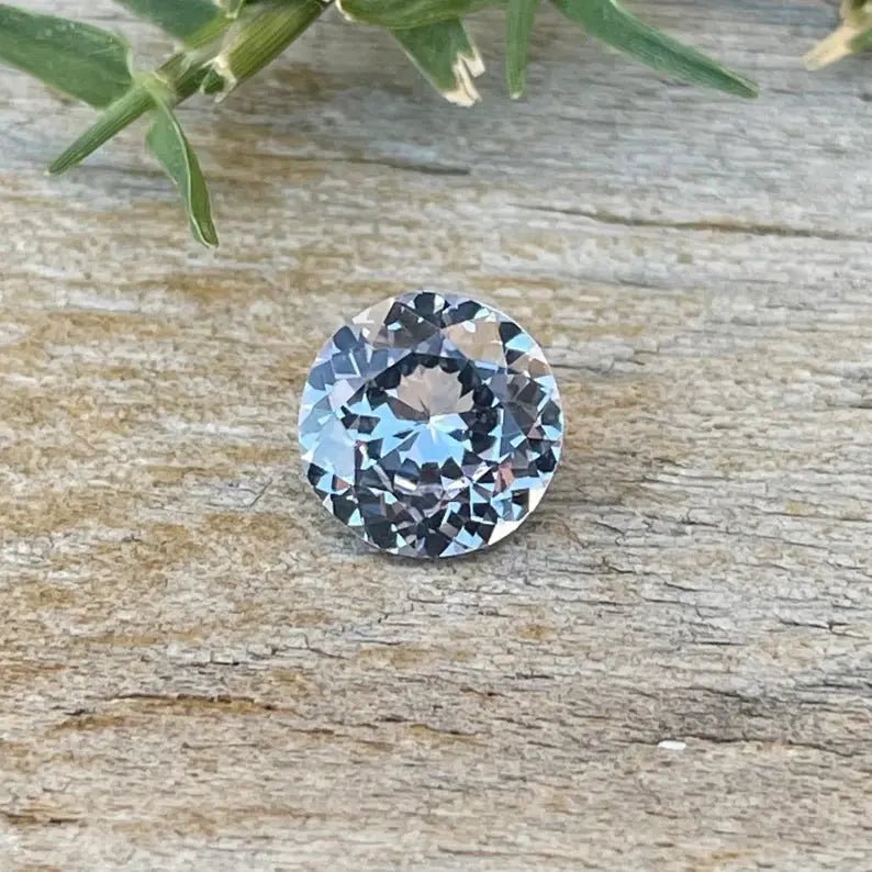 Natural Pale Blue Sapphire - Sapphirepal