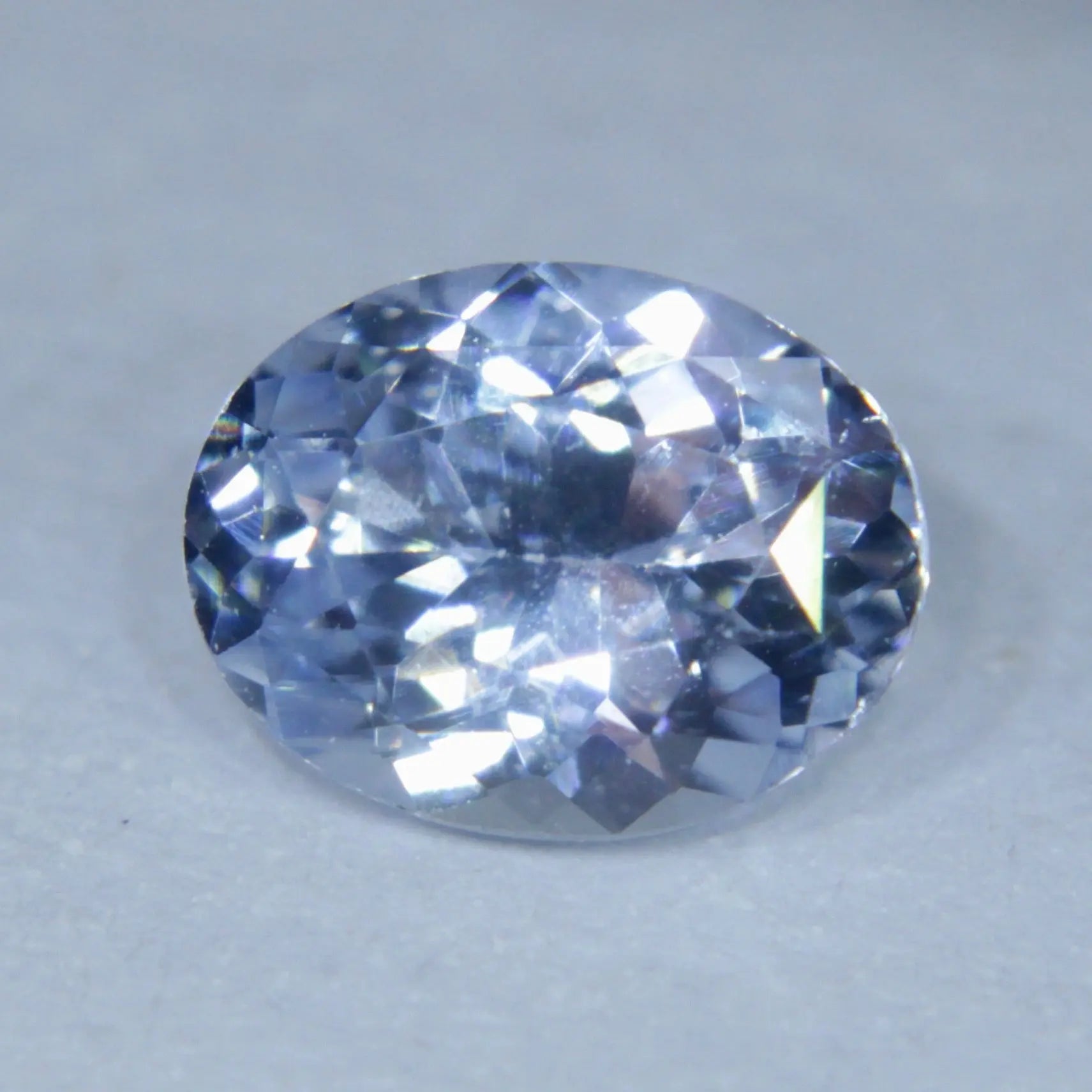 Natural Pale Blue Sapphire - Sapphirepal
