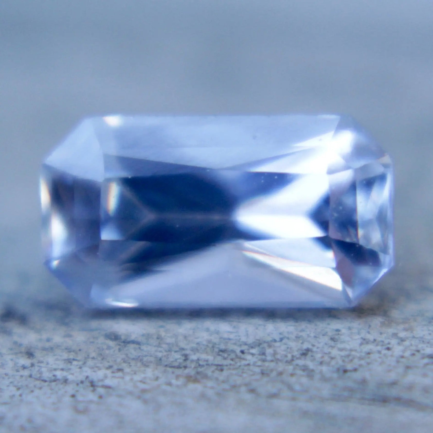 Natural Pale Blue Sapphire - Sapphirepal
