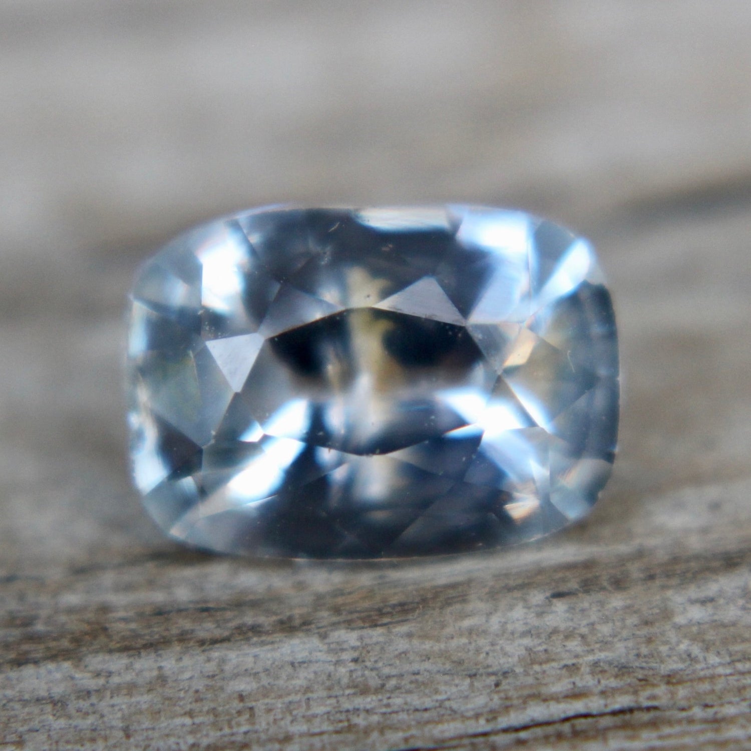 Natural Pale Blue Sapphire - Sapphirepal