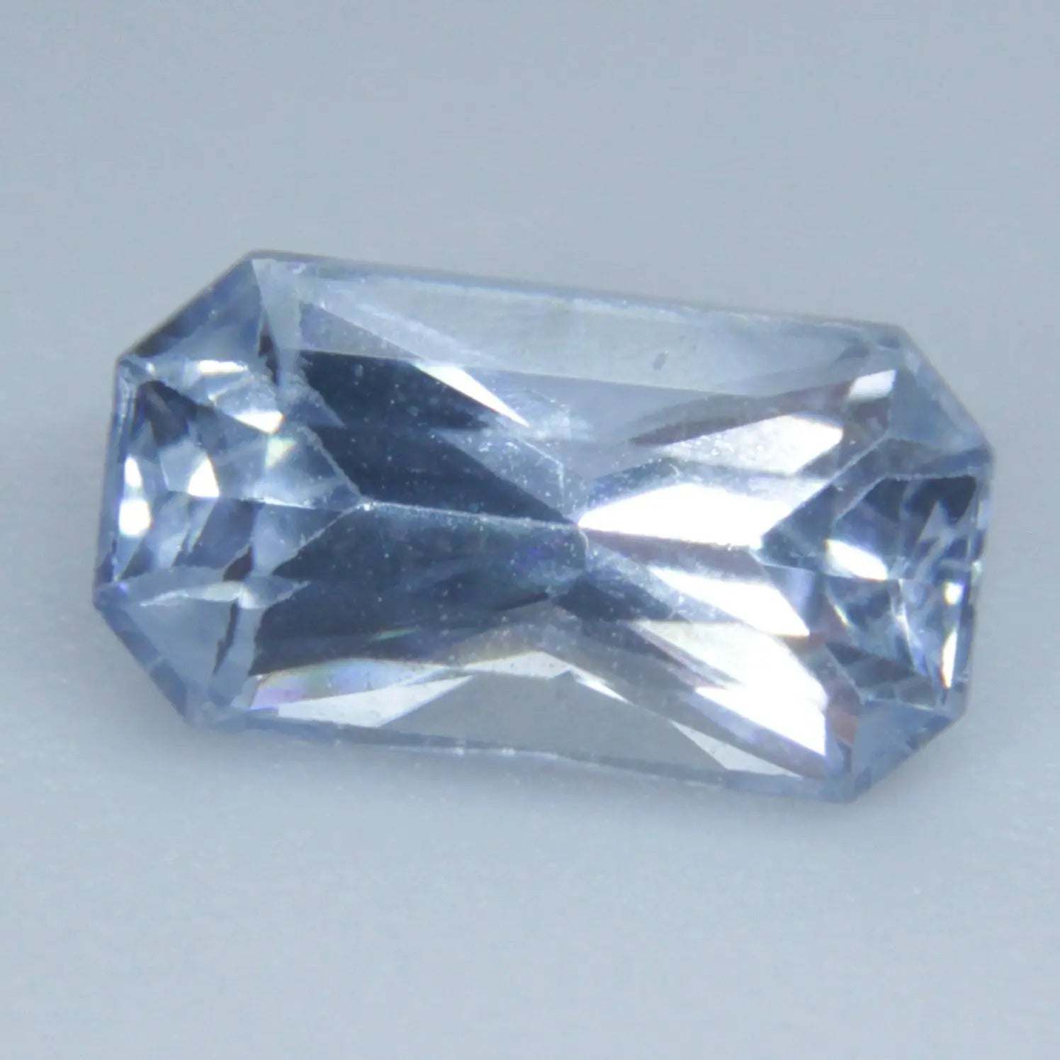 Natural Pale Blue Sapphire - Sapphirepal