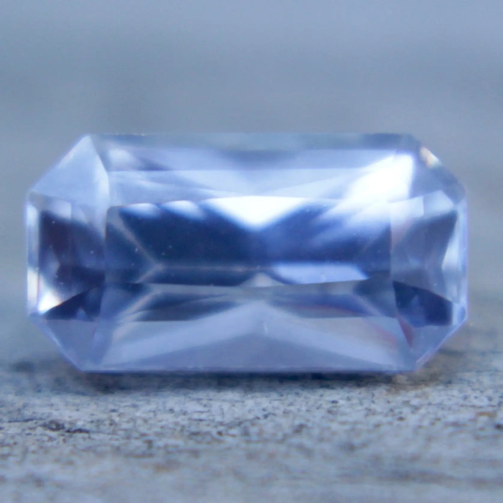 Natural Pale Blue Sapphire - Sapphirepal