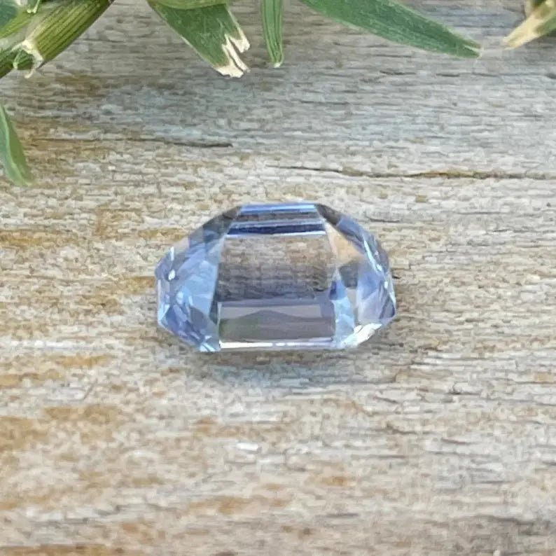 Natural Pale Blue Sapphire - Sapphirepal