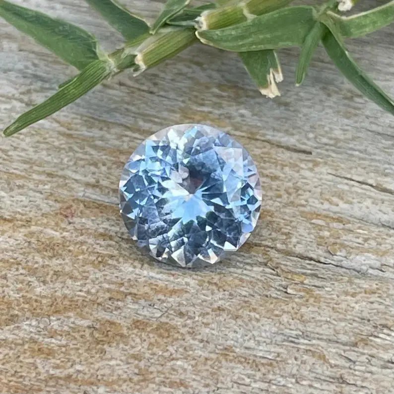 Natural Pale Blue Sapphire - Sapphirepal