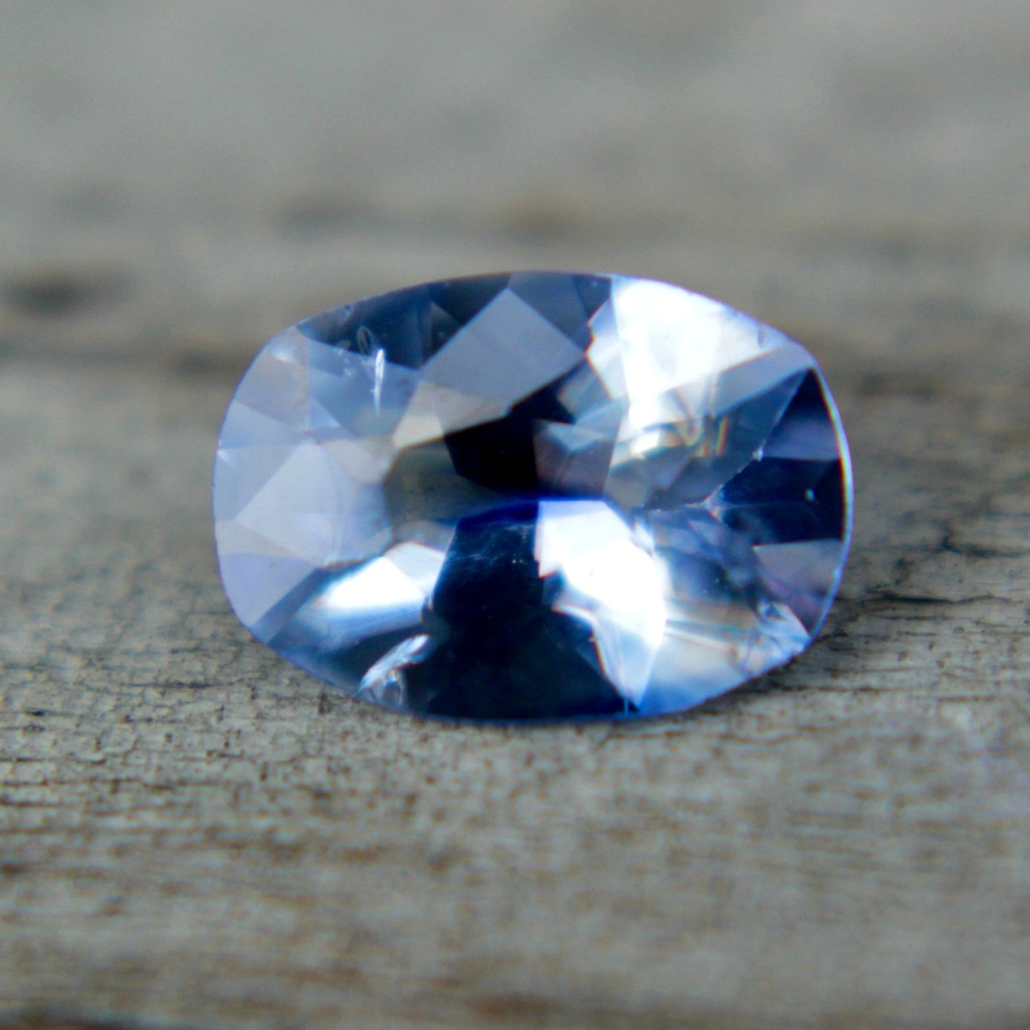 Natural Pale Blue Sapphire - Sapphirepal