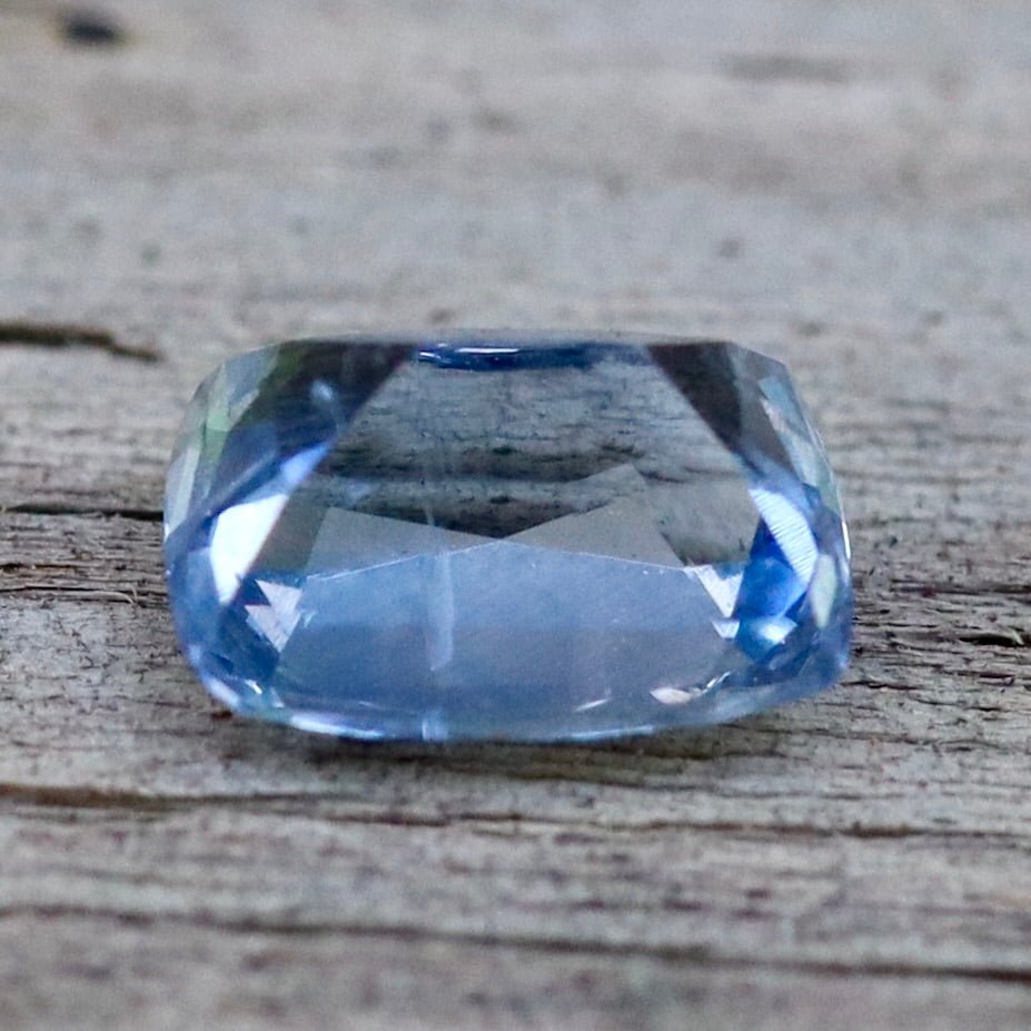Natural Pale Blue Sapphire - Sapphirepal