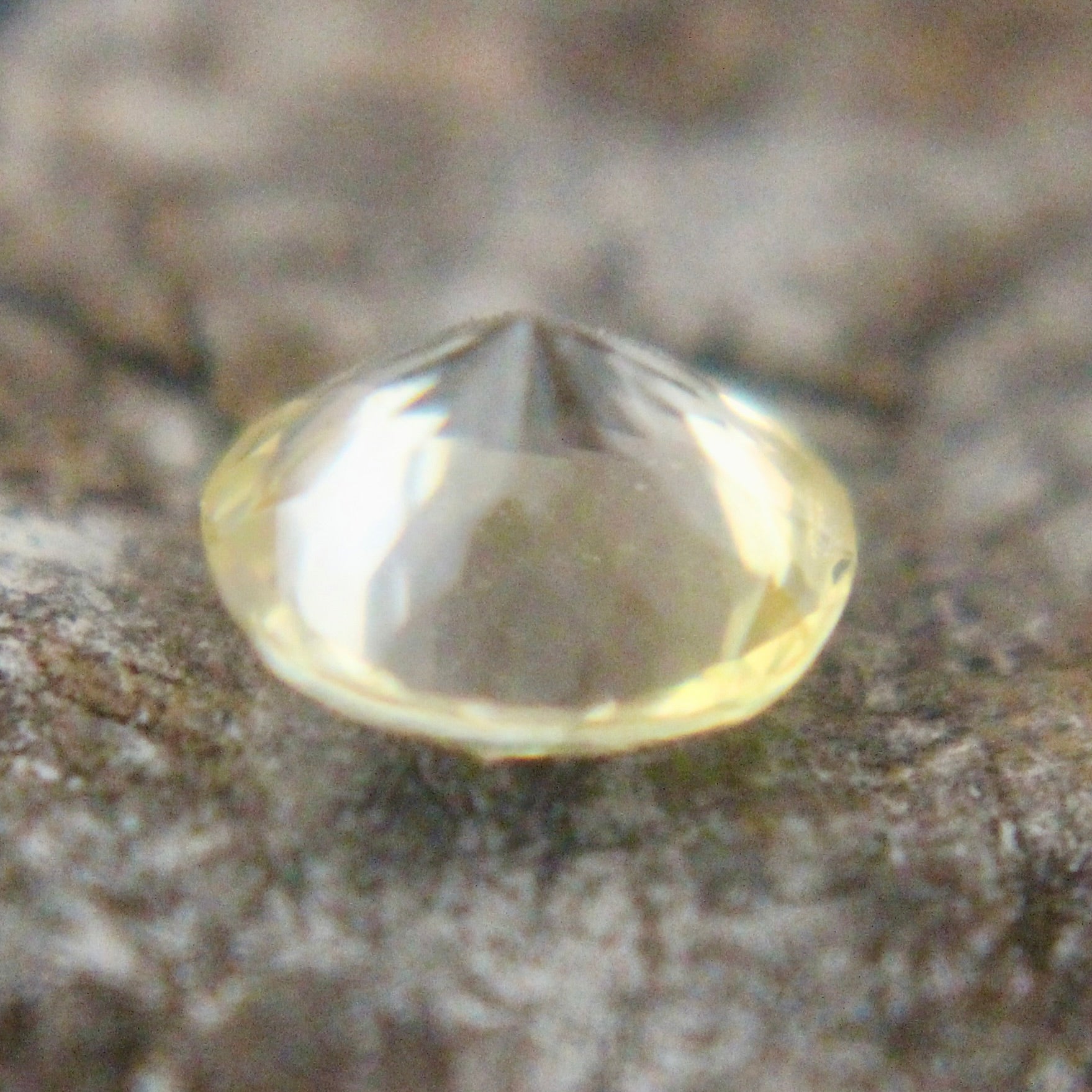 Natural Pale Champagne Sapphire - Sapphirepal