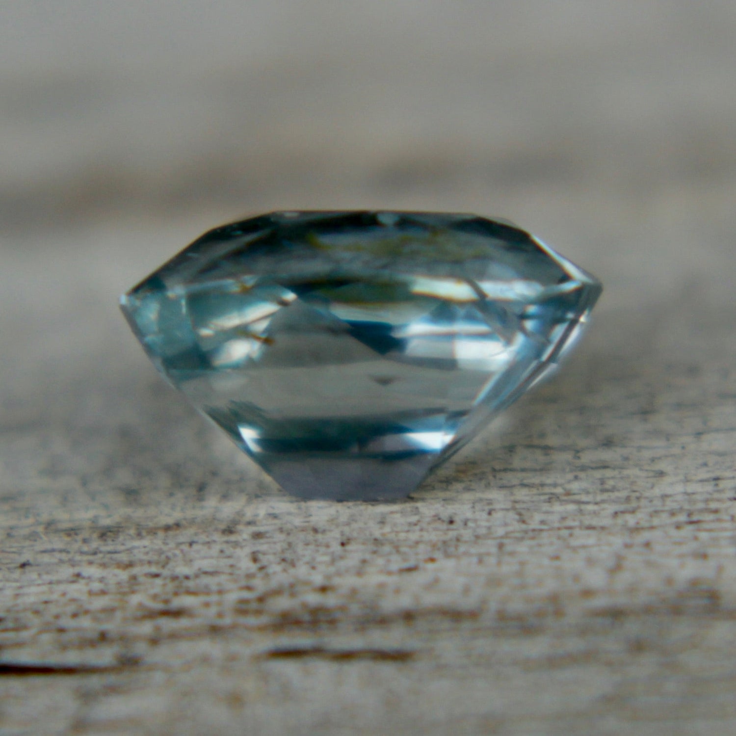 Natural Pale Green Sapphire - Sapphirepal