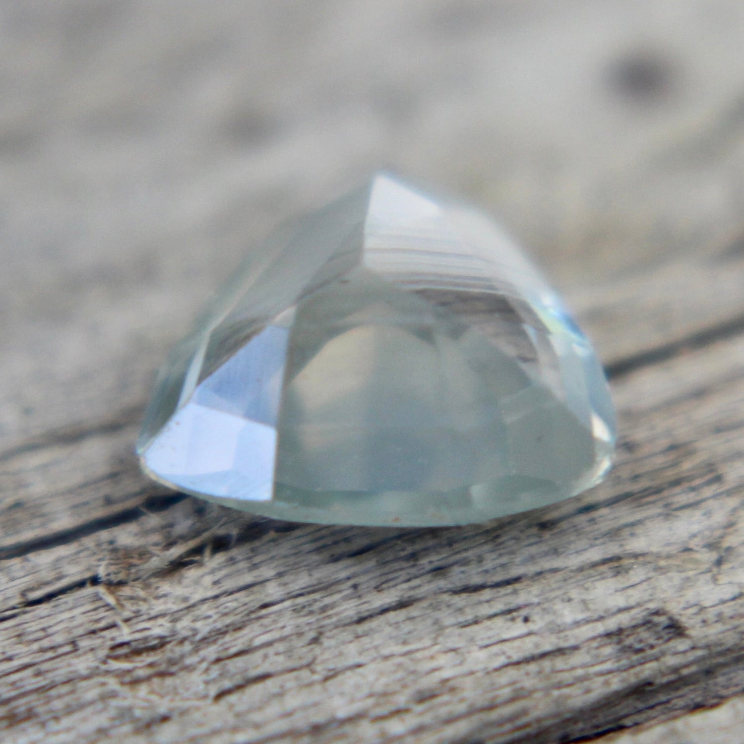 Natural Pale Green Sapphire - Sapphirepal