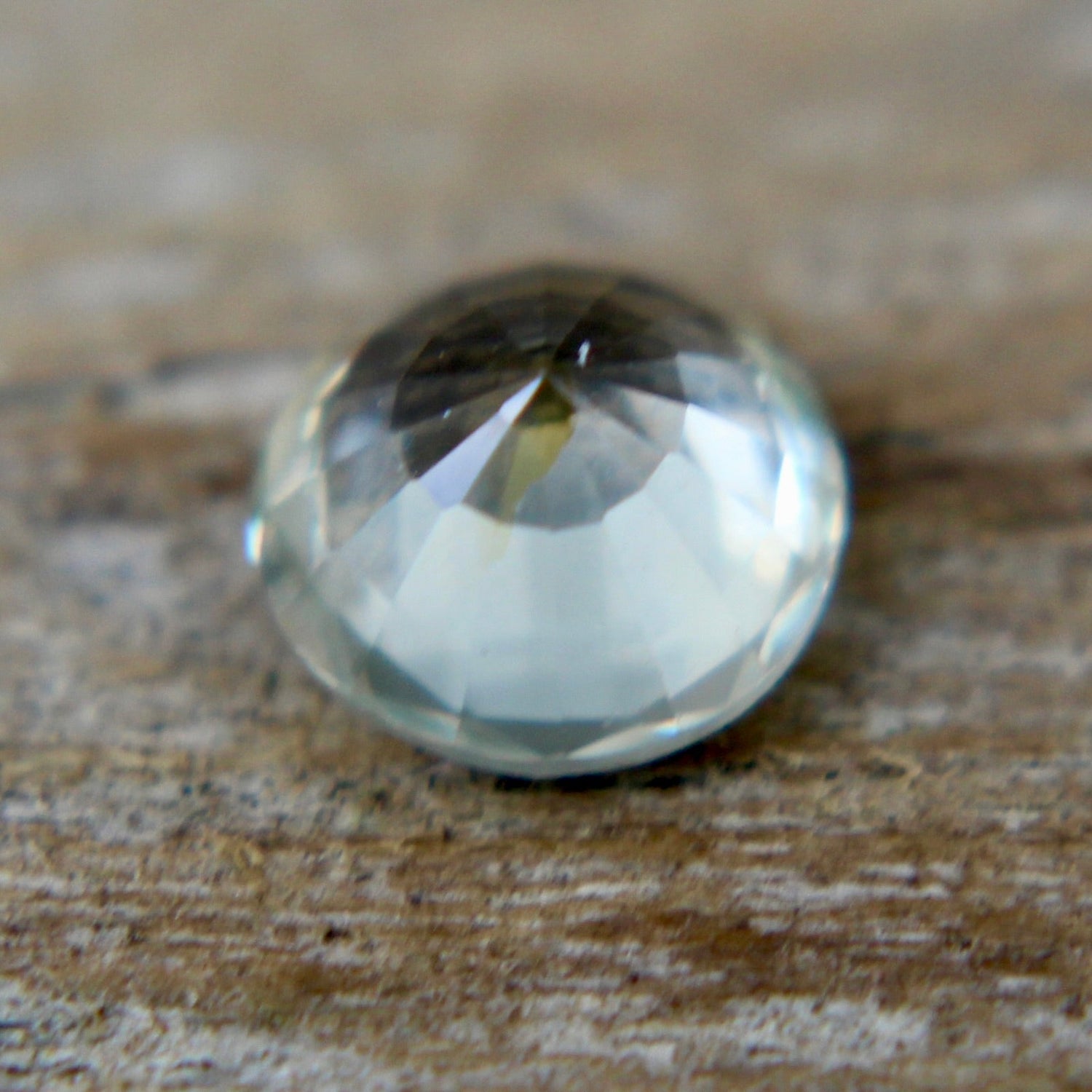 Natural Pale Green Sapphire - Sapphirepal
