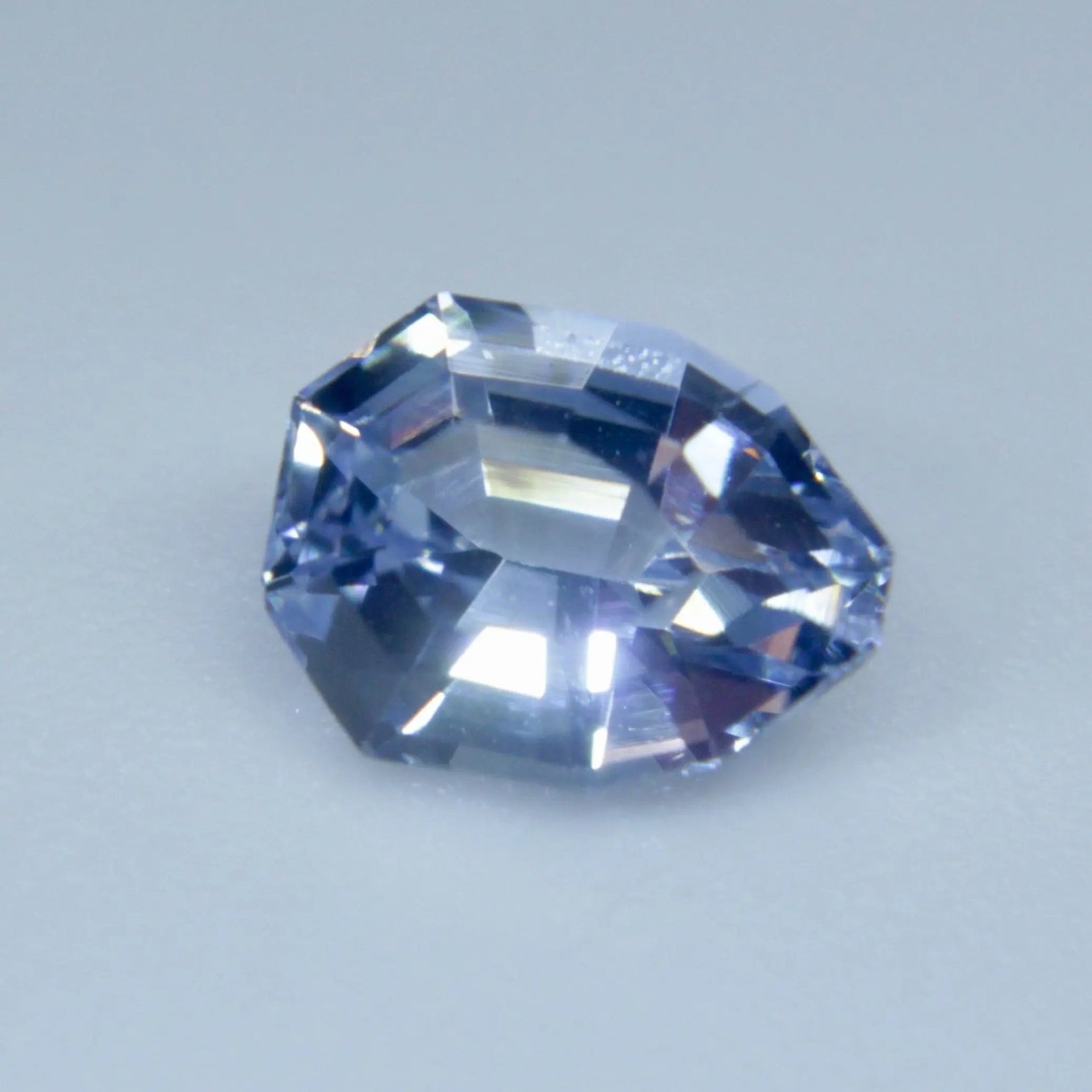 Natural Pale Lilac Sapphire - Sapphirepal