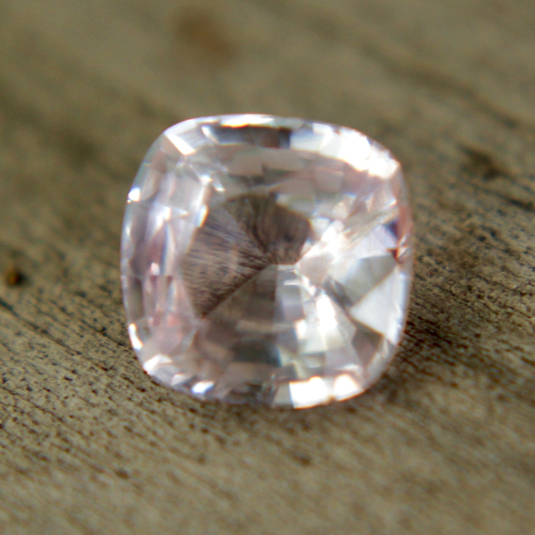 Natural Pale Pink Sapphire - Sapphirepal