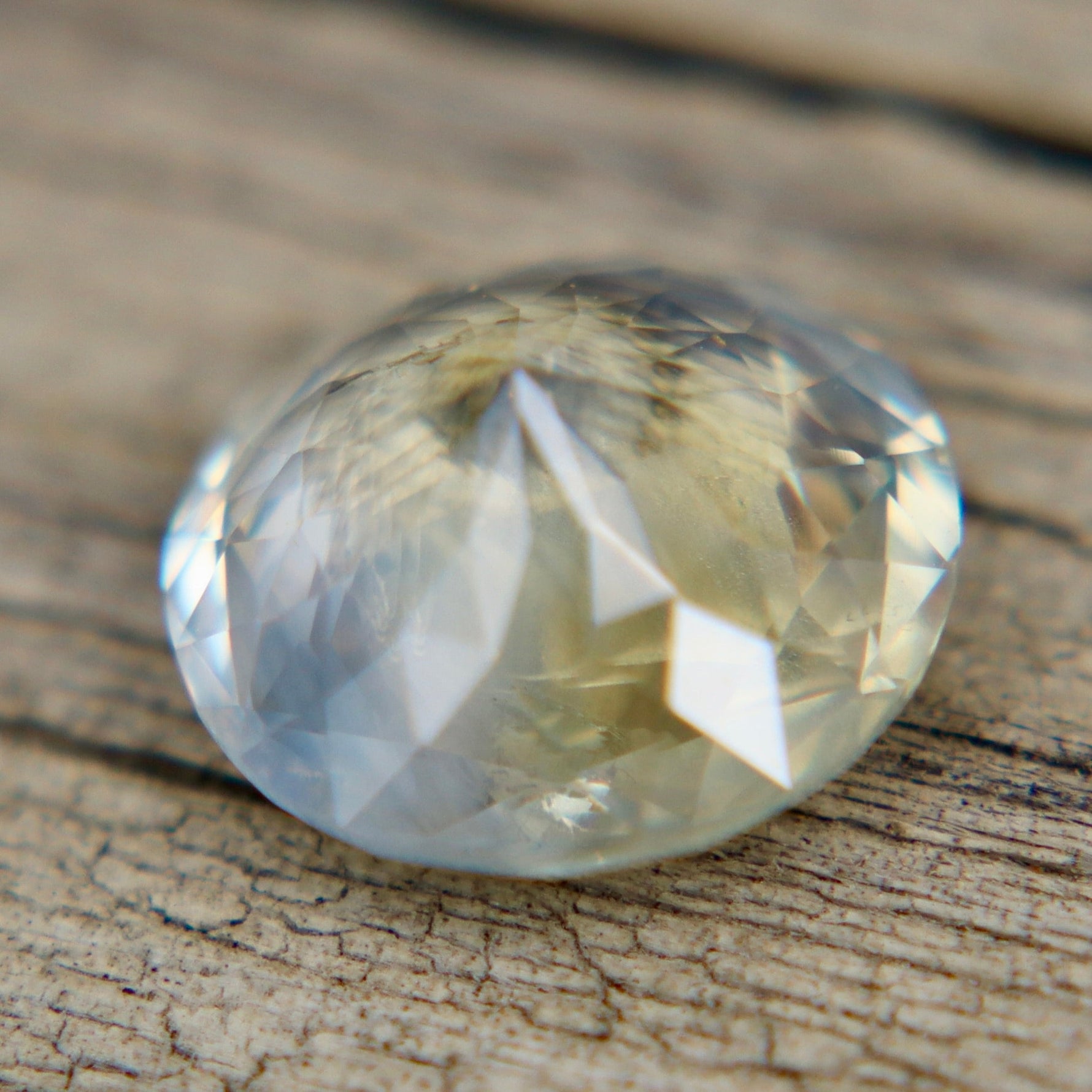 Natural Pale Yellow Blue Bi-Color Ceylon Sapphire 3.10 ct Round Cut Loose Gemstone - Sapphirepal