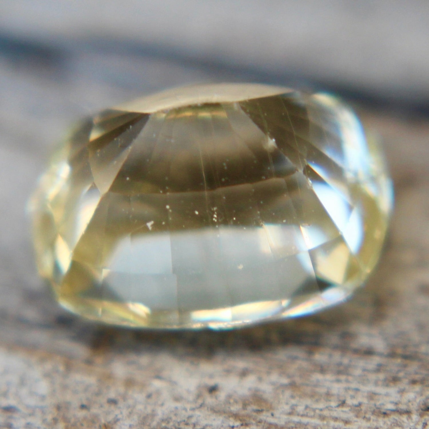 Natural Pale Yellow Sapphire - Sapphirepal