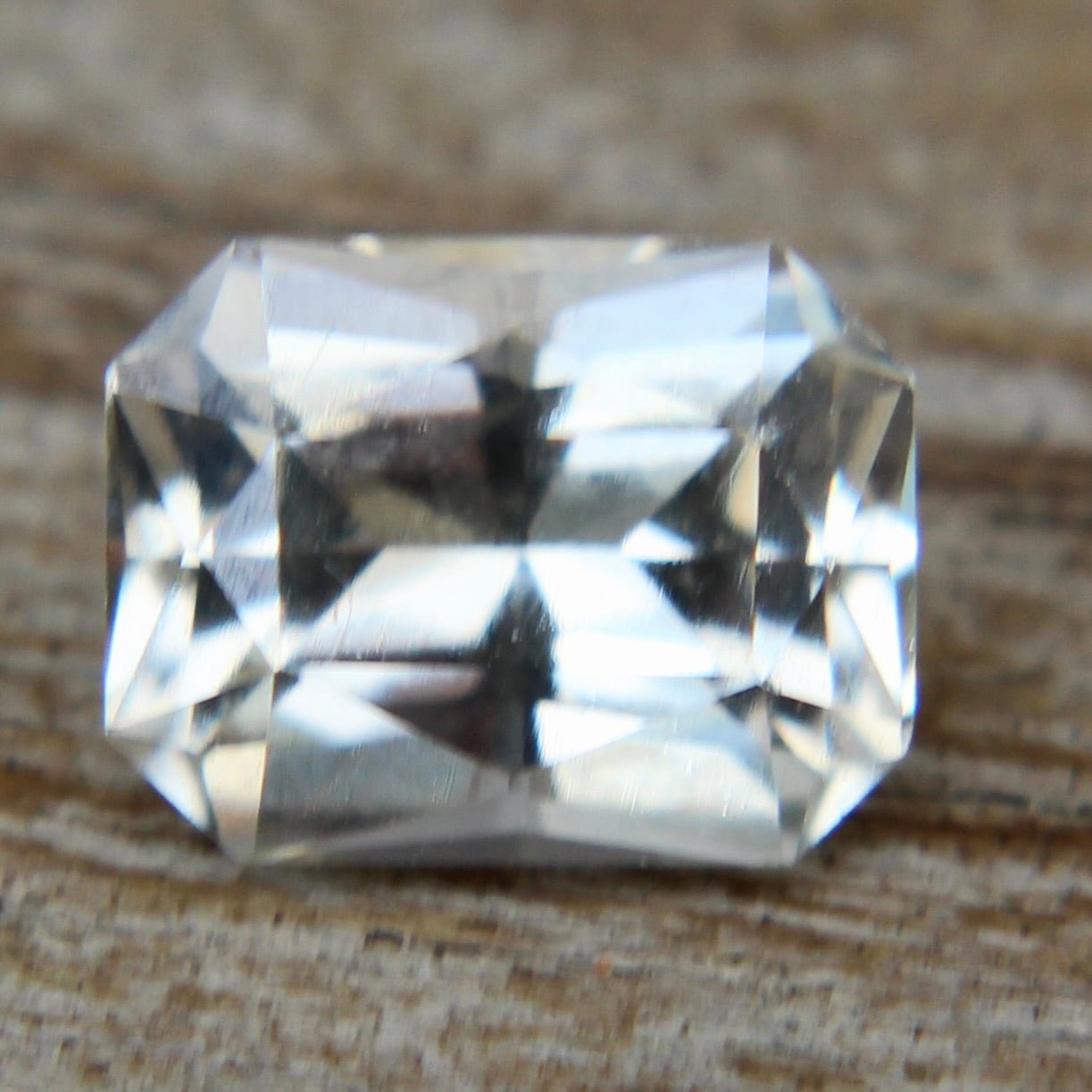 Authentic natural yellow sapphire with gemstone authenticity confirmation