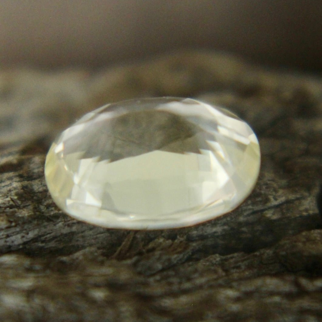 Natural Pale Yellow Sapphire - Sapphirepal