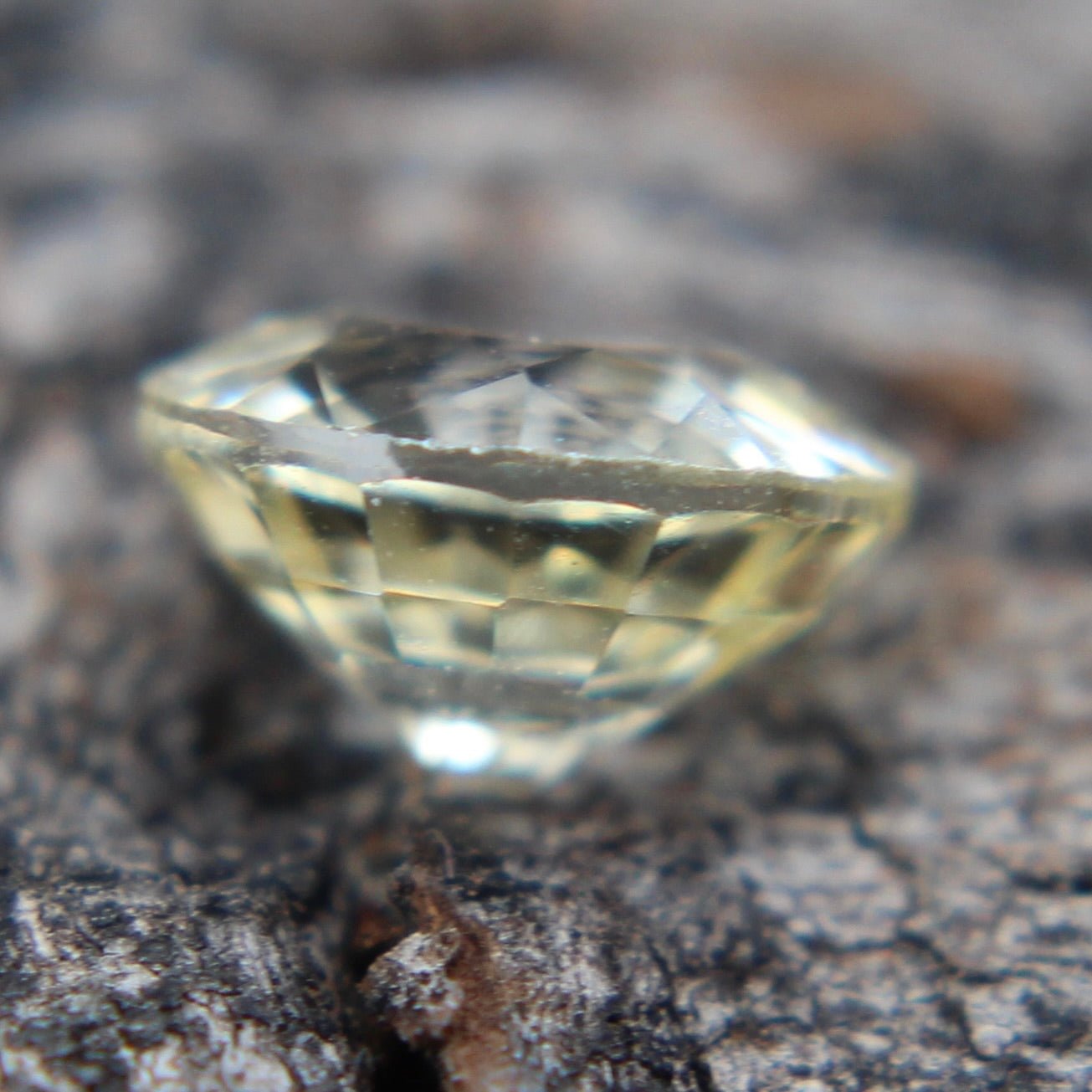 Natural Pale Yellow Sapphire - Sapphirepal