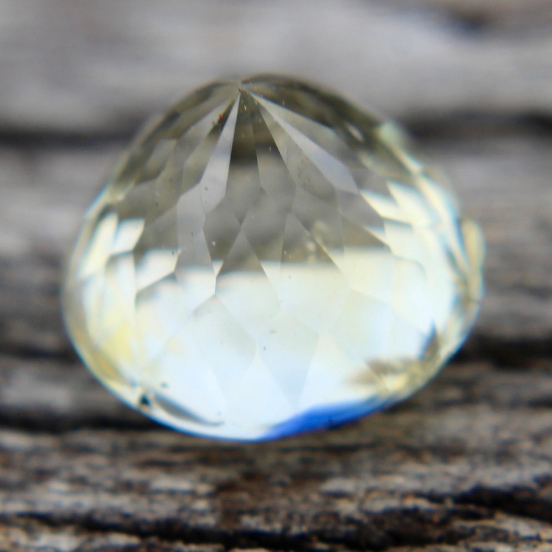 Natural Pale Yellow Sapphire - Sapphirepal