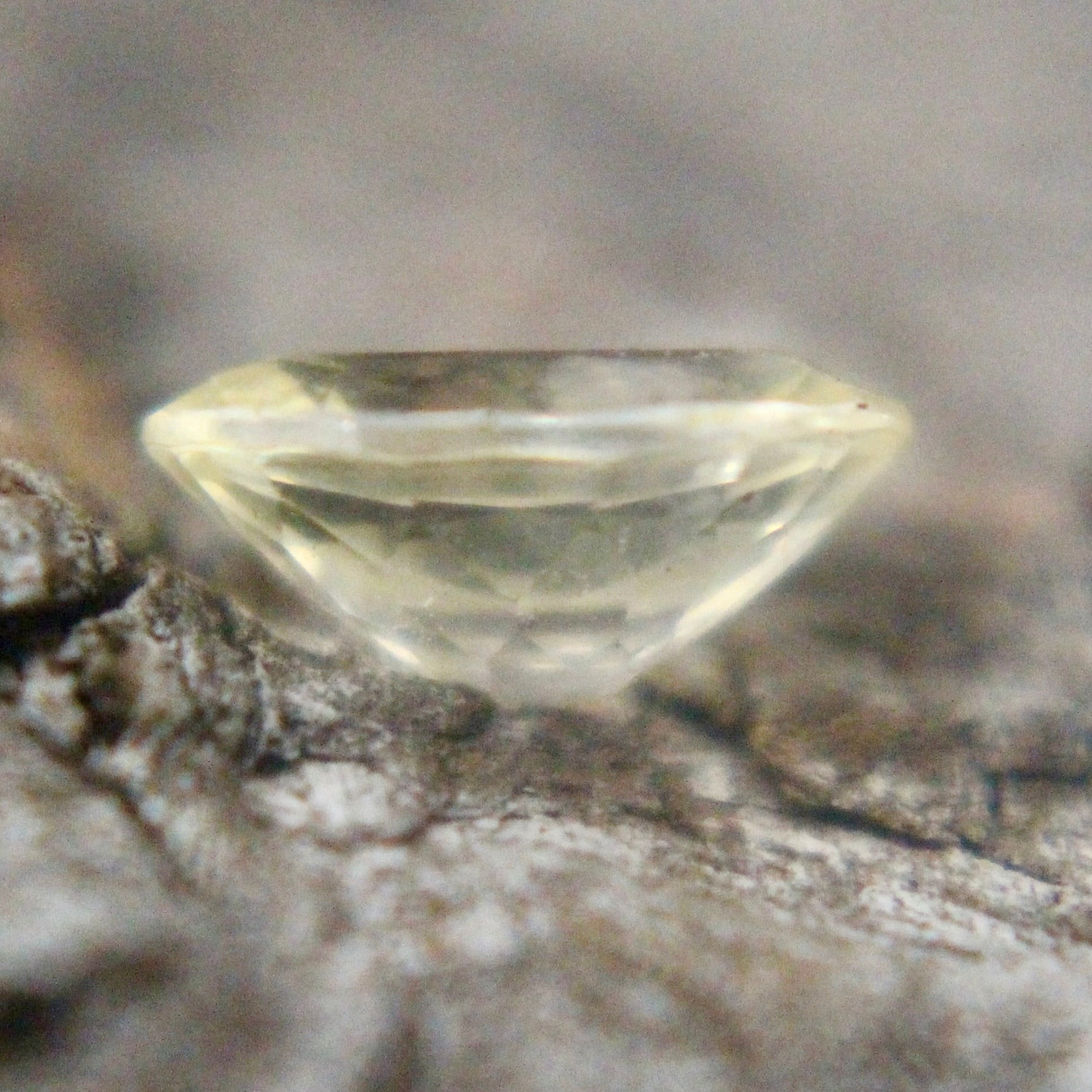 Natural Pale Yellow Sapphire - Sapphirepal