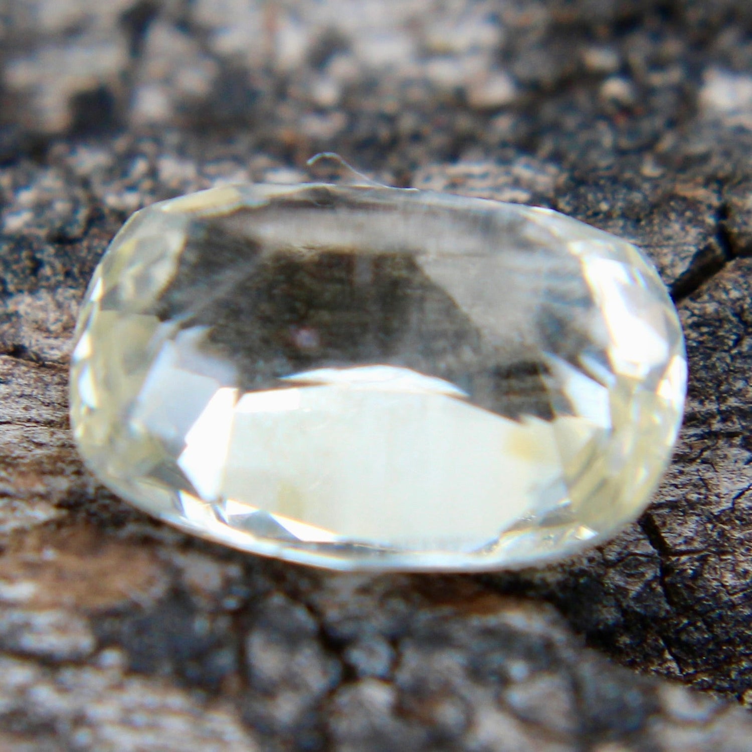 Natural Pale Yellow Sapphire - Sapphirepal