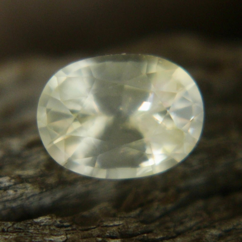 Natural Pale Yellow Sapphire - Sapphirepal