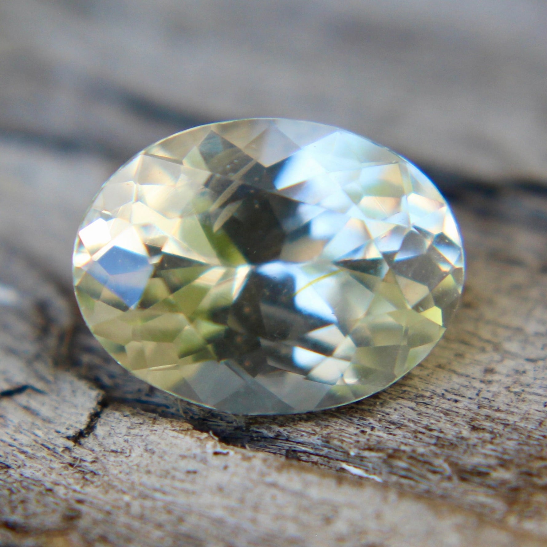 Natural Pale Yellow Sapphire - Sapphirepal
