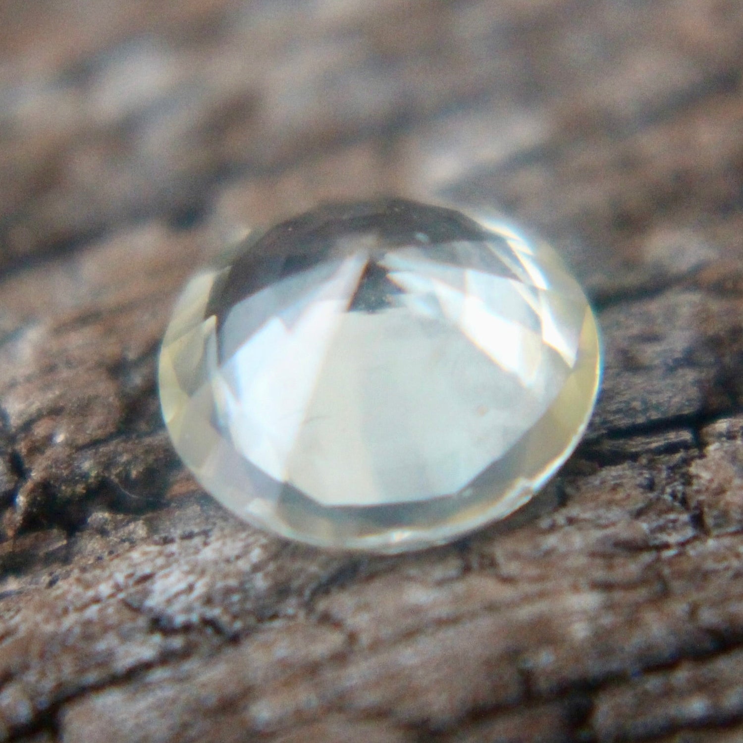 Natural Pale Yellow Sapphire - Sapphirepal