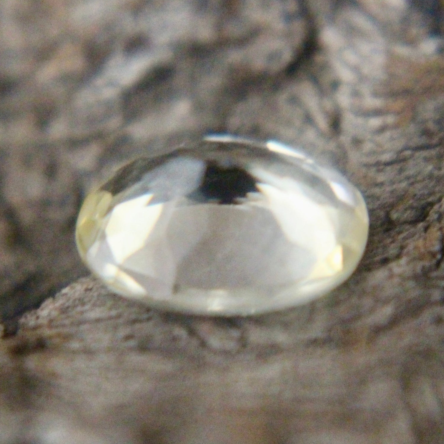 Natural Pale Yellow Sapphire - Sapphirepal