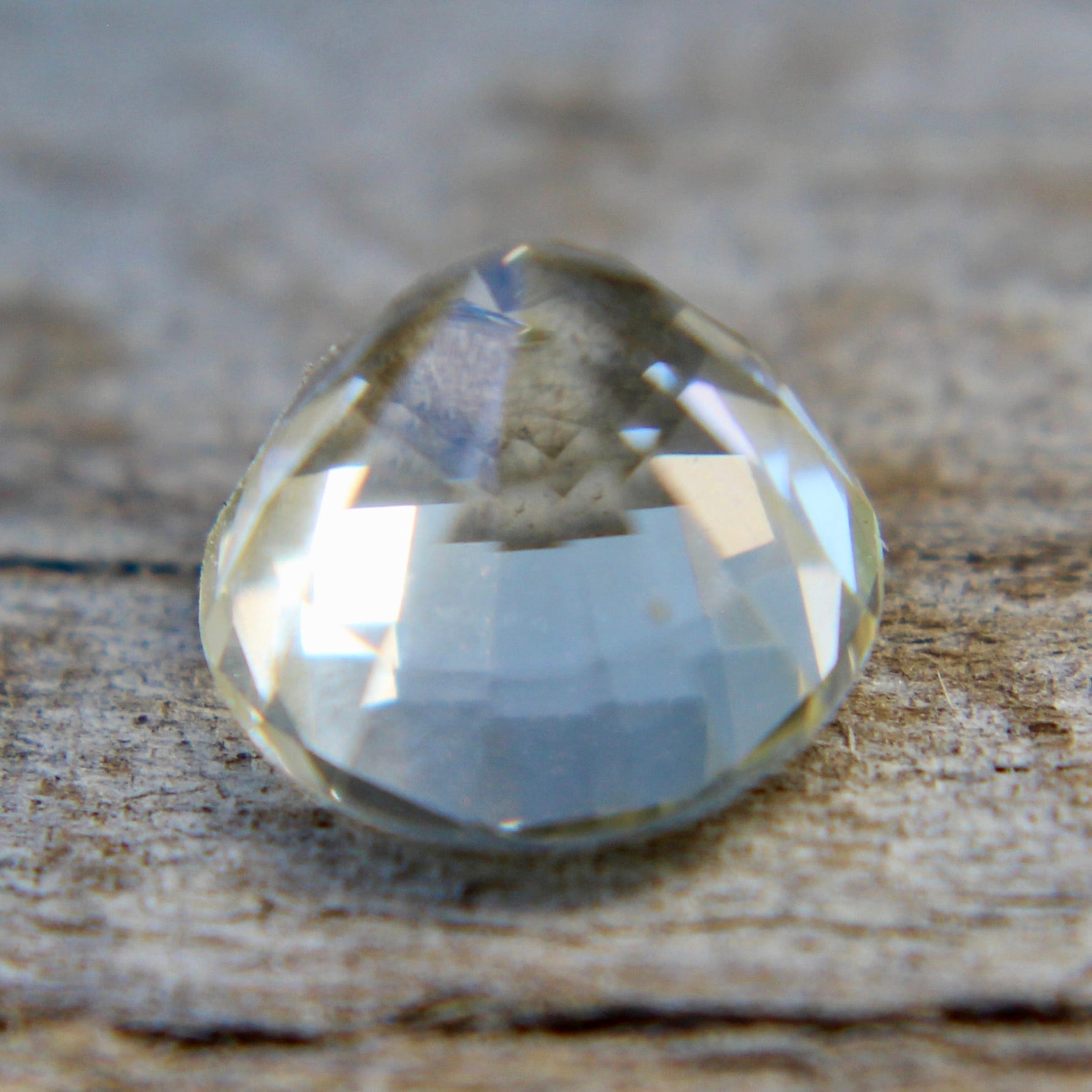 Natural Pale Yellow Sapphire - Sapphirepal