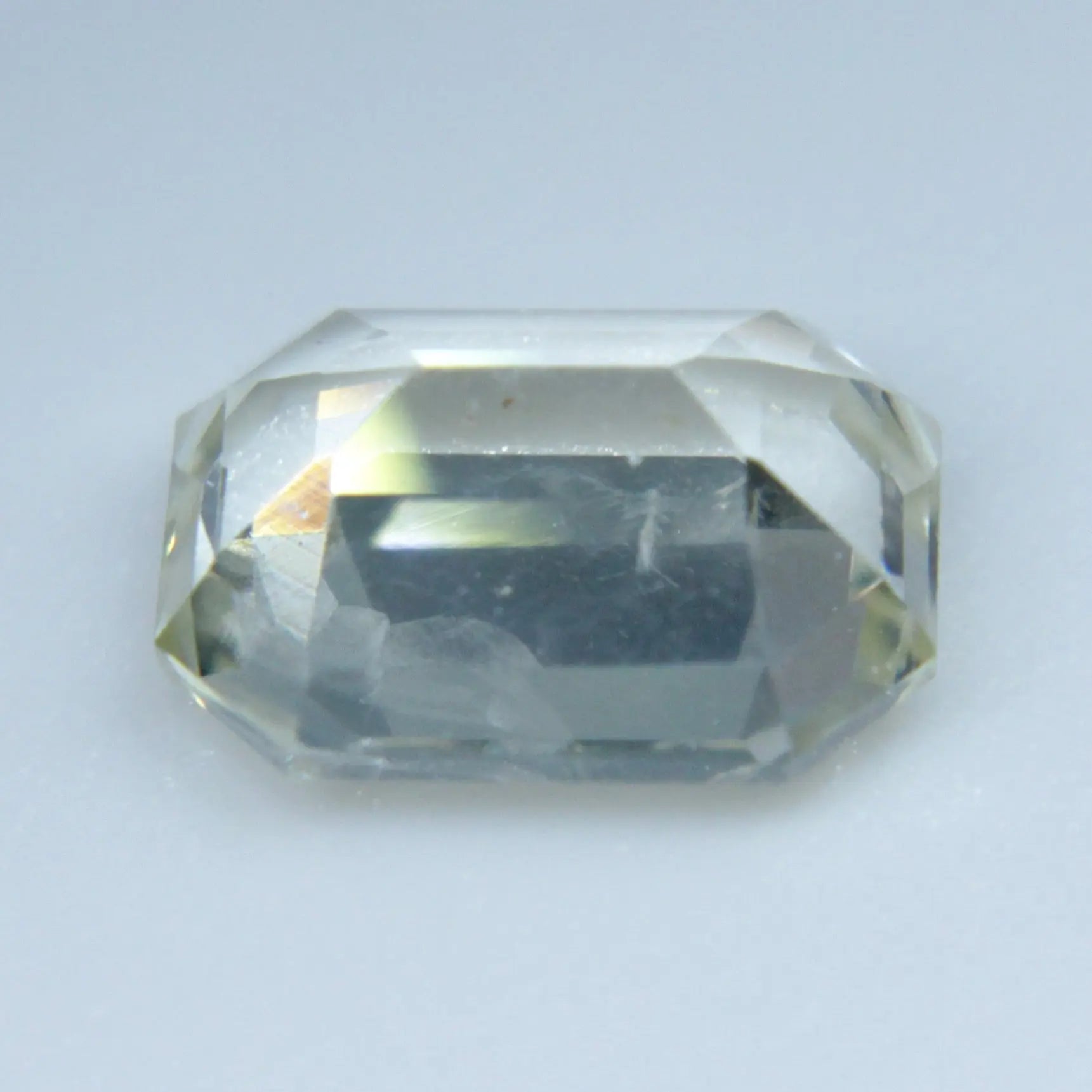 Natural Pale Yellow Sapphire - Sapphirepal