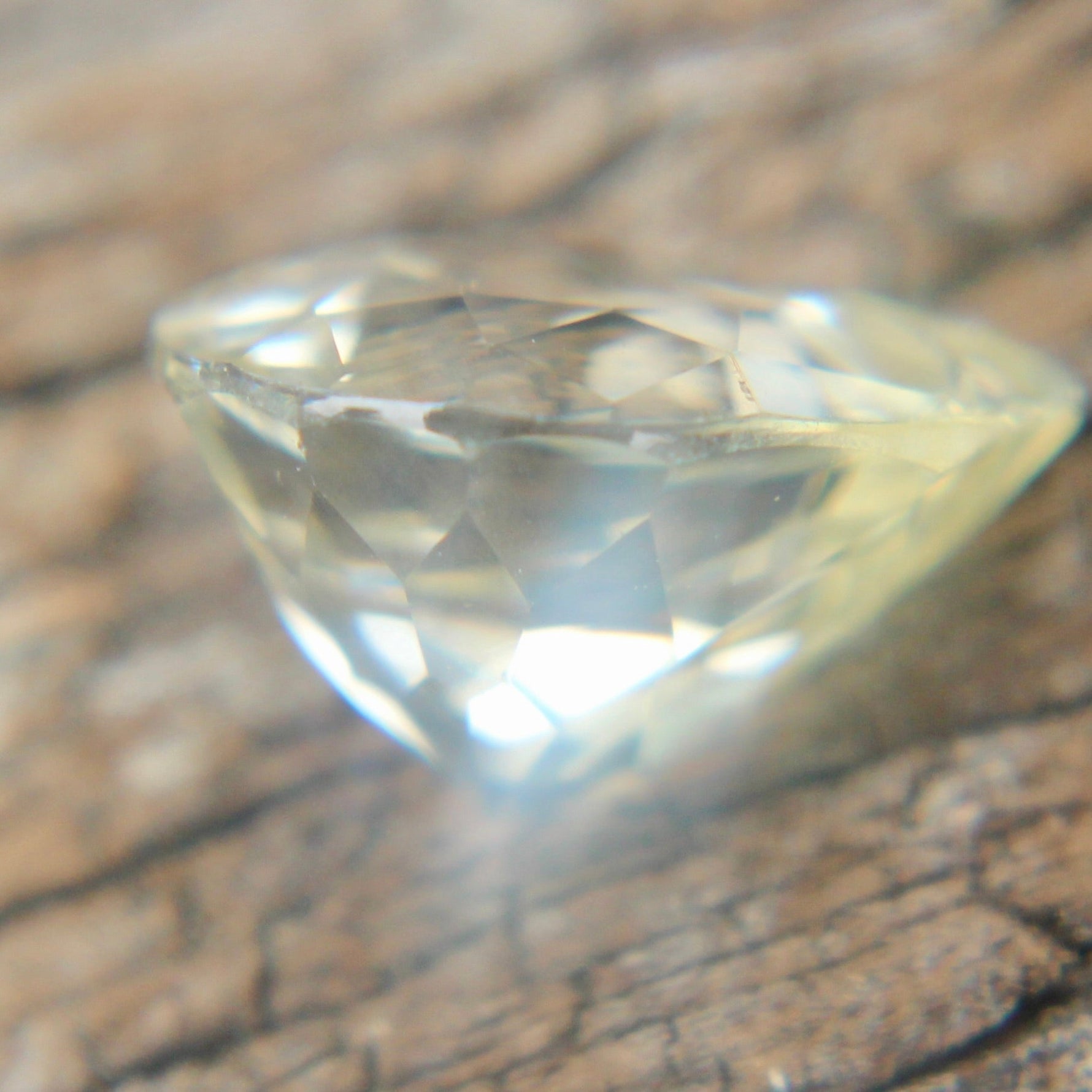 Natural Pale Yellow Sapphire - Sapphirepal
