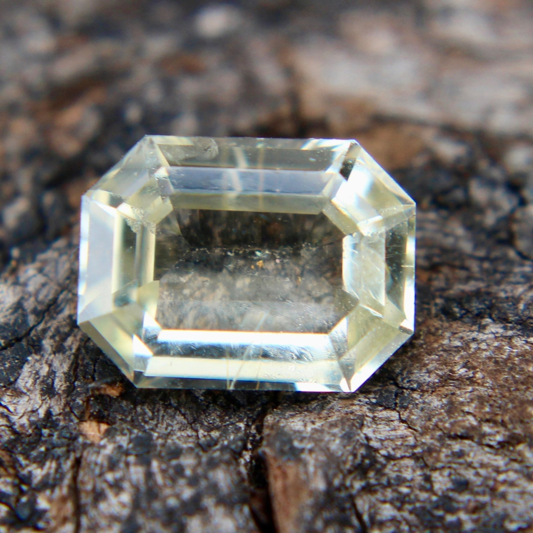 Natural Pale Yellow Sapphire - Sapphirepal