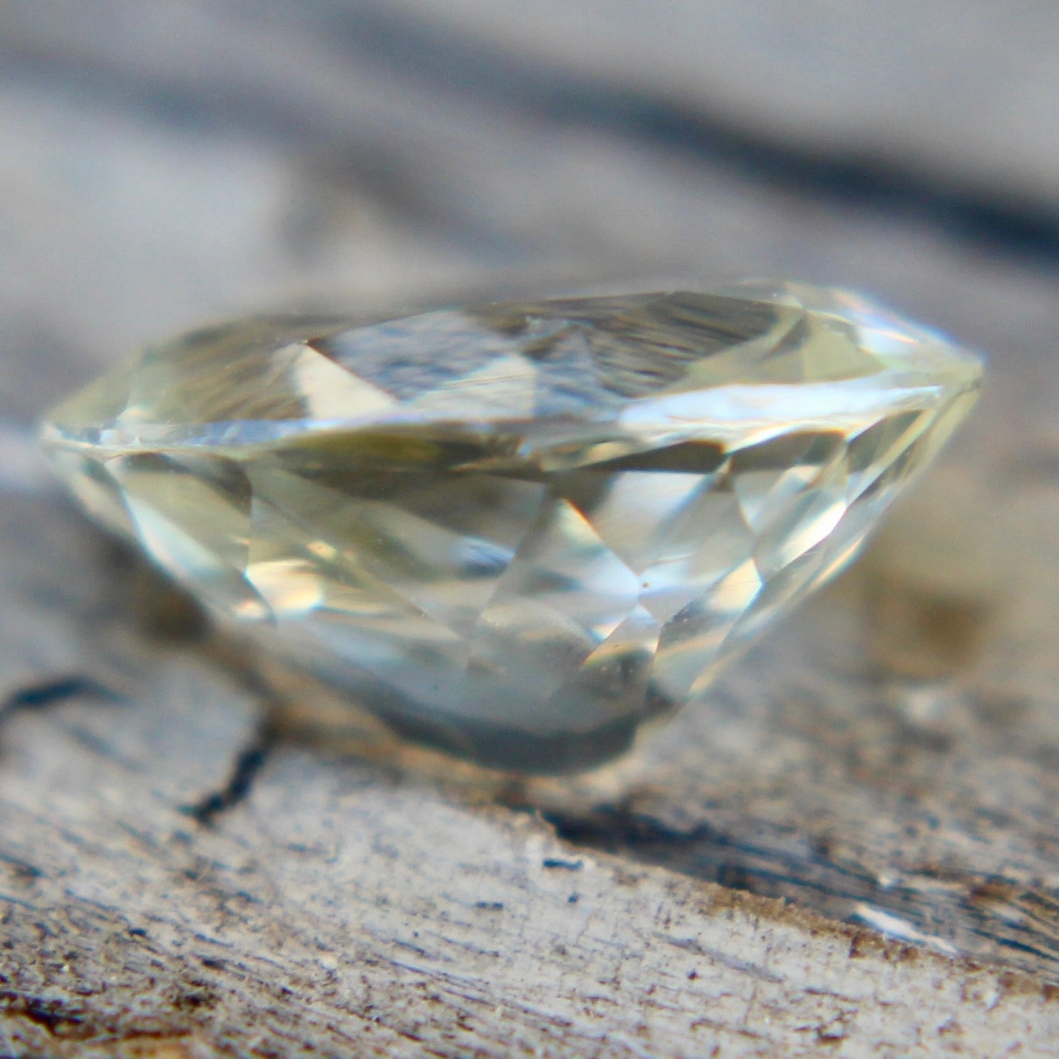Natural Pale Yellow Sapphire - Sapphirepal