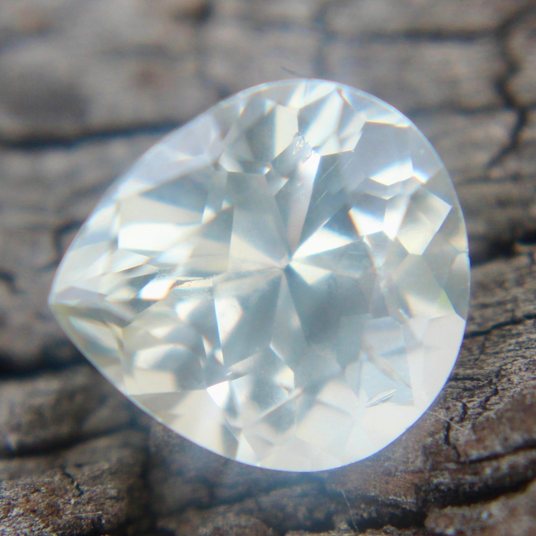 Natural Pale Yellow Sapphire - Sapphirepal