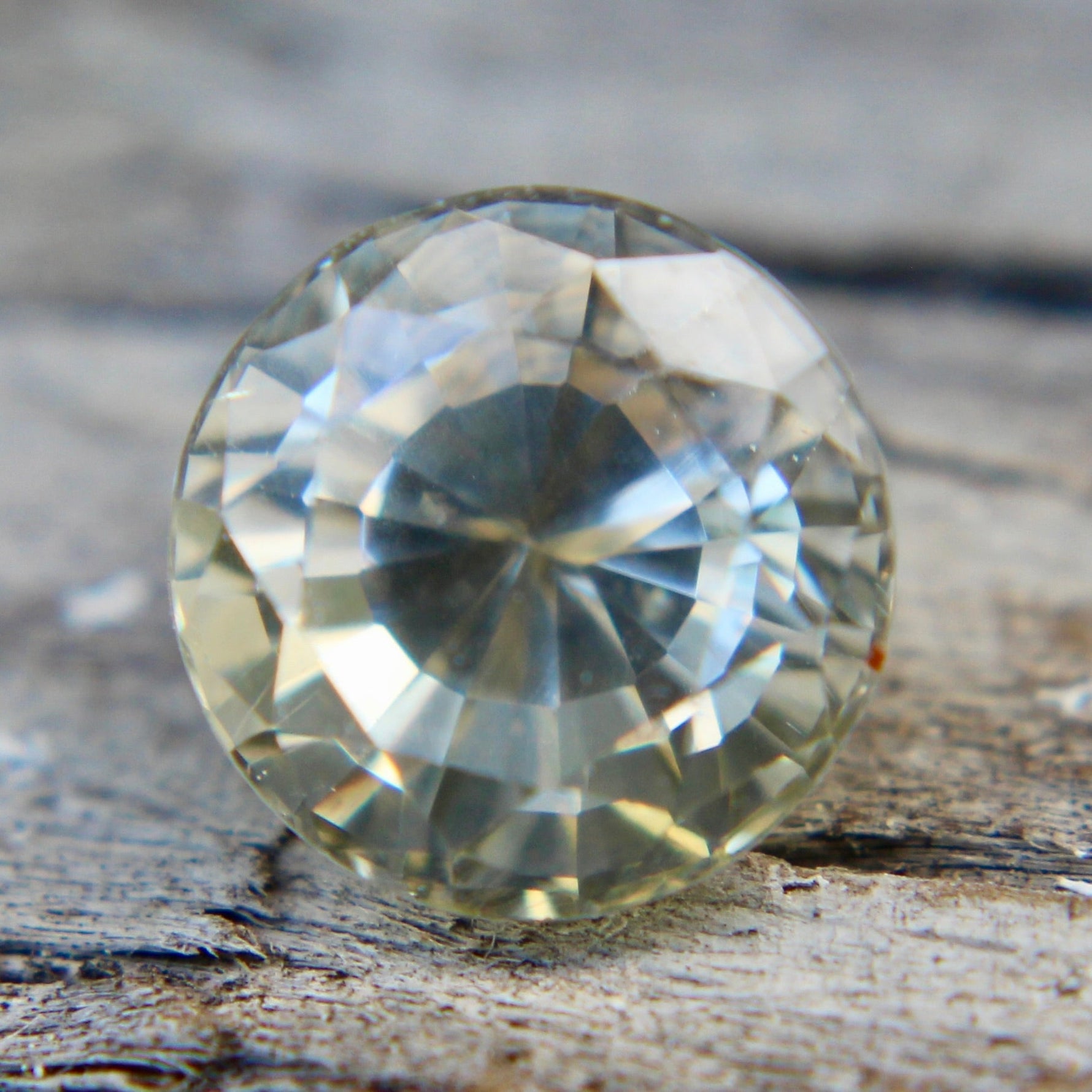 Natural Pale Yellow Sapphire - Sapphirepal