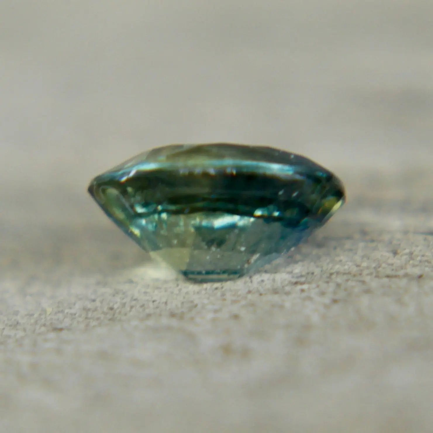 Natural Parti Sapphire – 0.75 Carat Oval Cut | Unheated - Sapphirepal