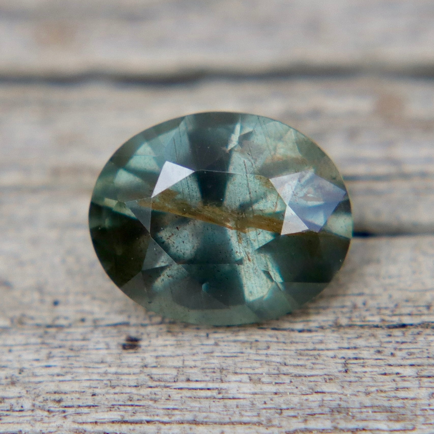 Natural Parti Sapphire — 0.85ct Oval, Madagascar (Unheated & Untreated) - Sapphirepal