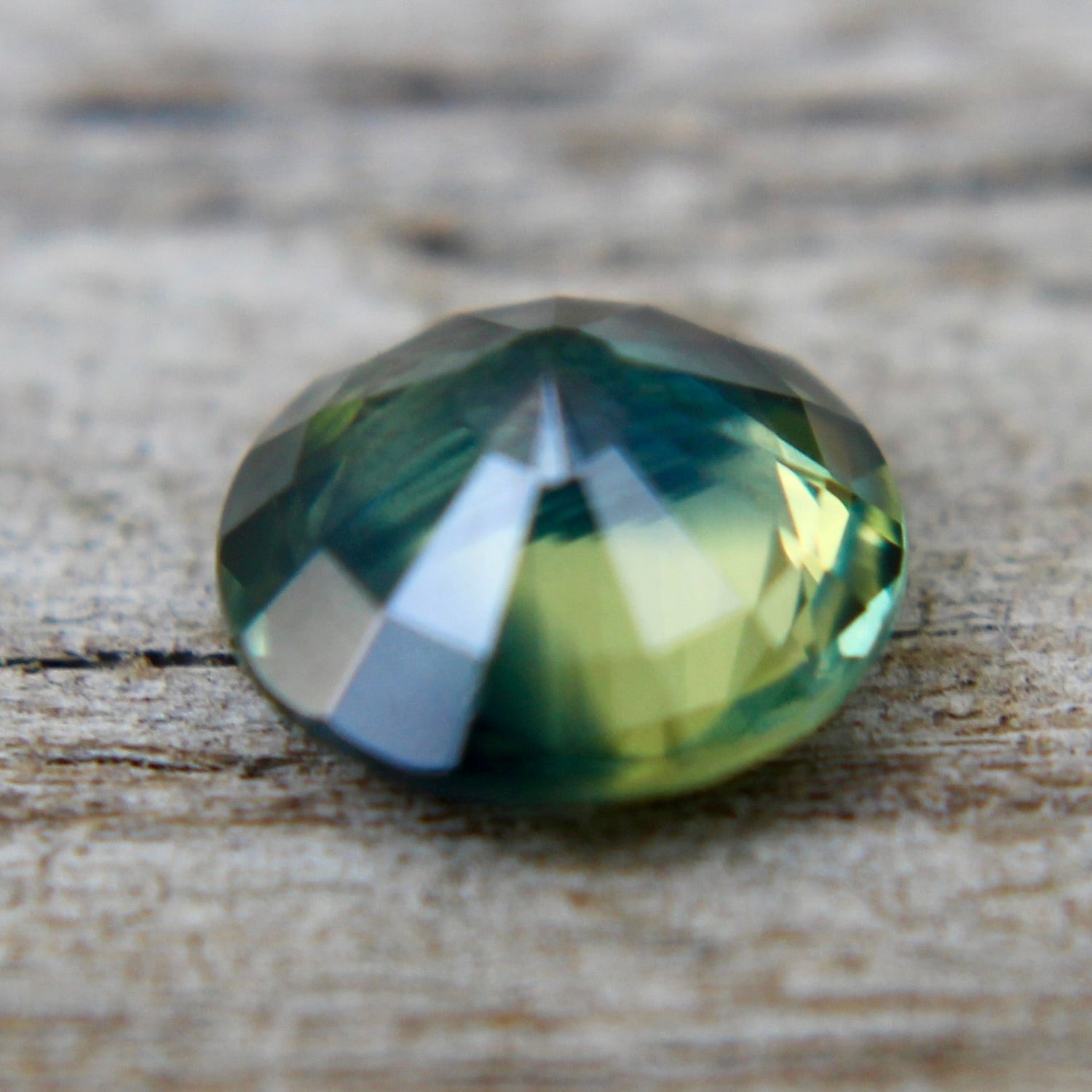 Natural Parti Sapphire – 0.86 Carat | Round Cut | Green Yellow - Sapphirepal