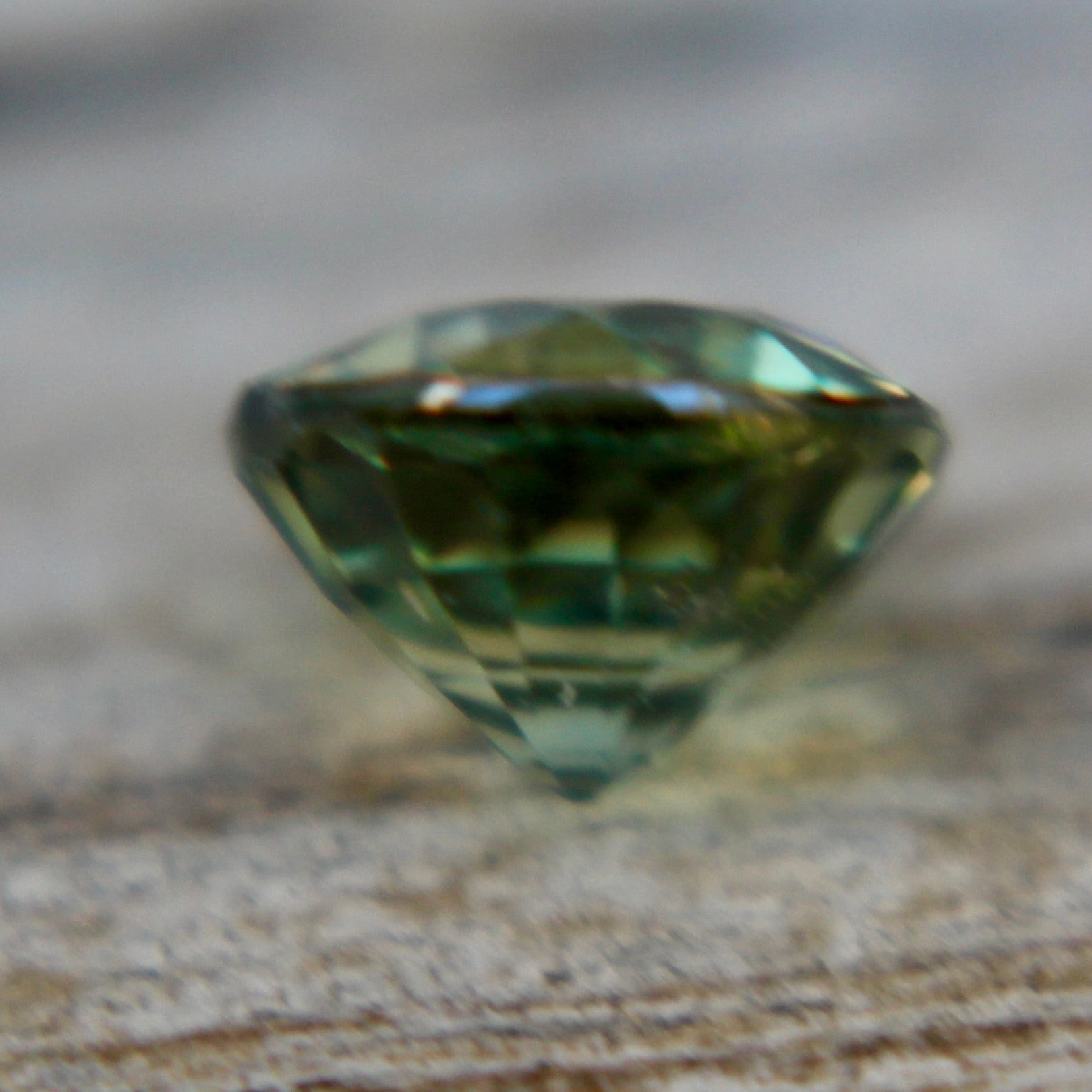 Natural Parti Sapphire – 0.87 Carat | Round, Unheated Gem - Sapphirepal