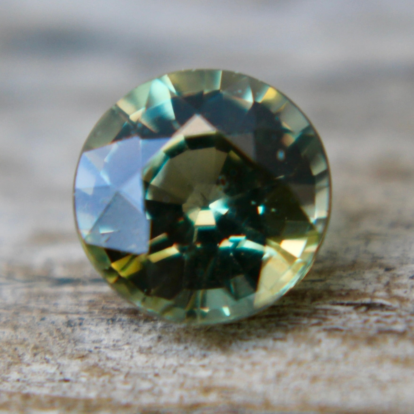 Natural Parti Sapphire – 0.87 Carat | Round, Unheated Gem - Sapphirepal